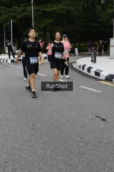 Runner Photo 4303295
