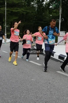 Runner Photo 4303308