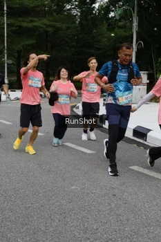 Runner Photo 4303310