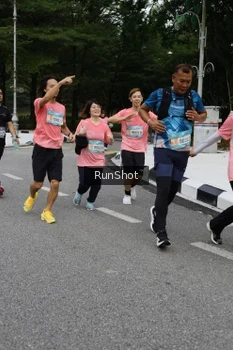 Runner Photo 4303311