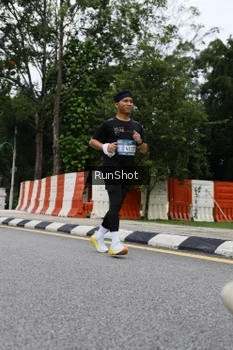 Runner Photo 4303321