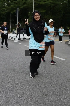 Runner Photo 4303328