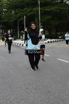 Runner Photo 4303331