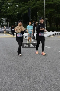 Runner Photo 4303339