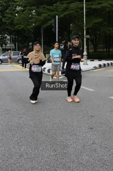 Runner Photo 4303343