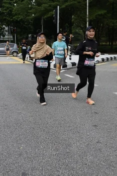 Runner Photo 4303344