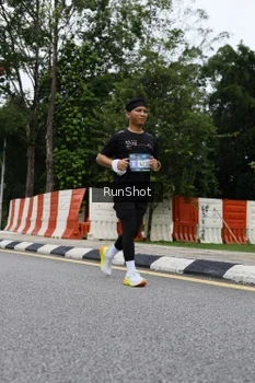 Runner Photo 4303349