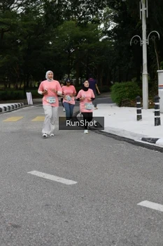 Runner Photo 4303350