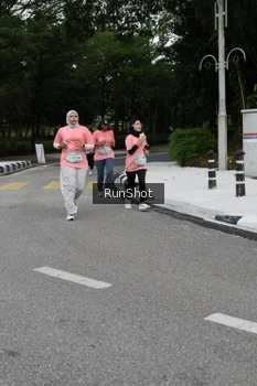 Runner Photo 4303355