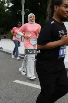 Runner Photo 4303362
