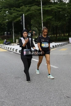 Runner Photo 4303409