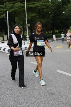 Runner Photo 4303417