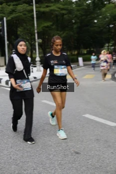 Runner Photo 4303423