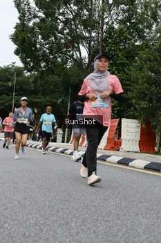 Runner Photo 4303432