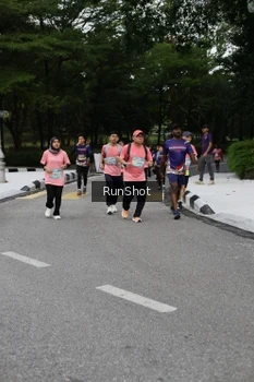 Runner Photo 4303433