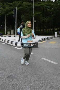 Runner Photo 4303448