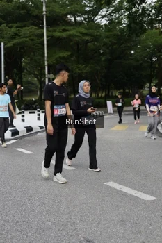 Runner Photo 4303452