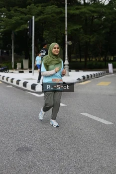 Runner Photo 4303453