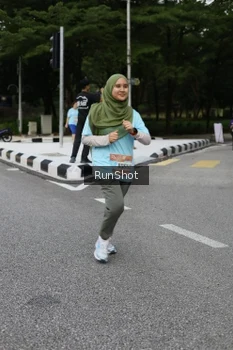 Runner Photo 4303456