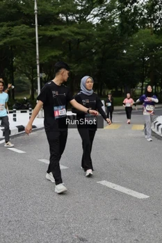 Runner Photo 4303460