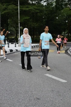 Runner Photo 4303465