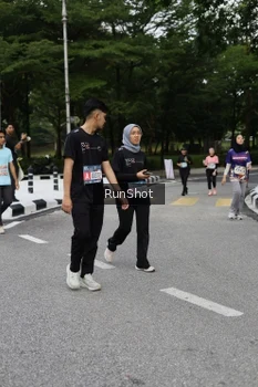 Runner Photo 4303466