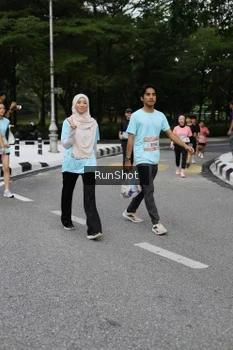 Runner Photo 4303468