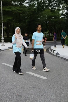 Runner Photo 4303471