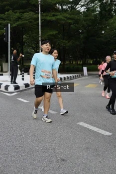 Runner Photo 4303480