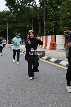 Runner Photo 4303483