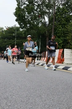 Runner Photo 4303488