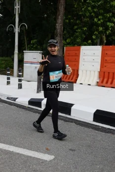 Runner Photo 4303490