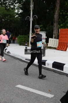 Runner Photo 4303491