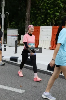 Runner Photo 4303497