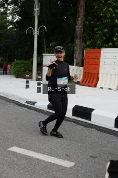Runner Photo 4303499