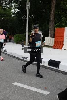 Runner Photo 4303502