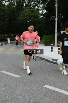 Runner Photo 4303510