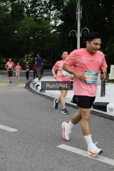 Runner Photo 4303520