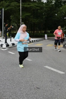 Runner Photo 4303532