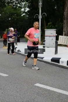 Runner Photo 4303539