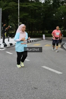 Runner Photo 4303541