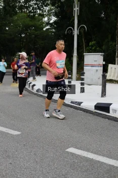 Runner Photo 4303548