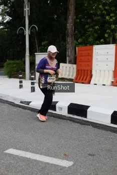 Runner Photo 4303549