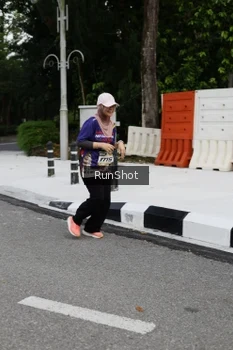 Runner Photo 4303560