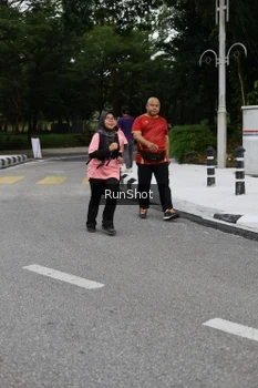 Runner Photo 4303567