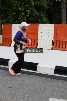 Runner Photo 4303568
