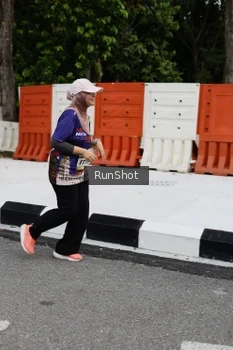 Runner Photo 4303571