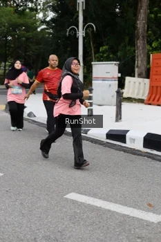 Runner Photo 4303573