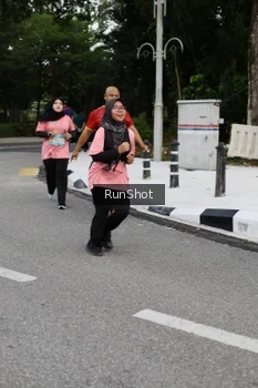 Runner Photo 4303574