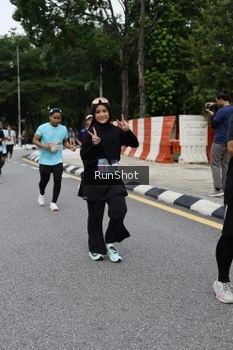 Runner Photo 4303575